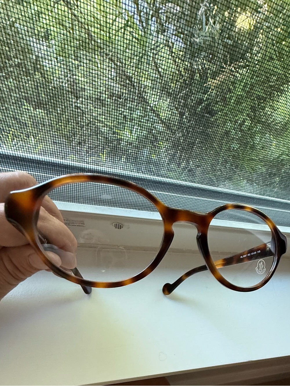 Moncler Tortoiseshell Round Eyeglass Frames - Picture 3 of 10